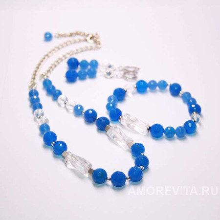 Комплект украшений из Агата и Горного хрусталя (бусы, браслет, серьги) Комплект украшений из Агата и Горного хрусталя (бусы, браслет, серьги)
