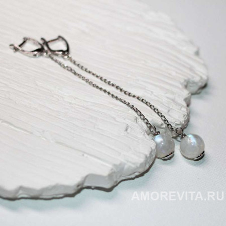 Стильные серьги с Лунным камнем на длинной цепочке Стильные серьги с Лунным камнем на длинной цепочке