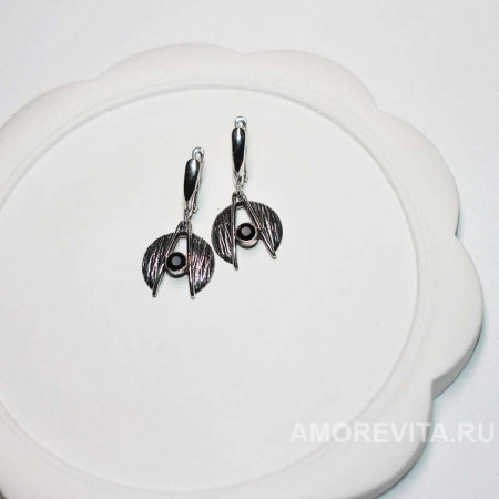 Серьги серебряные с черным Ониксом Серьги серебряные с черным Ониксом
