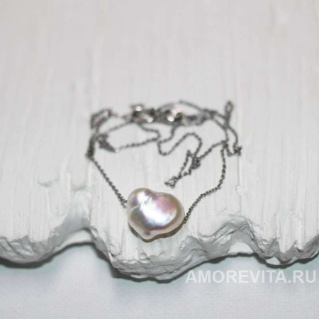 Натуральная Жемчужина-сердечко на серебряной цепочке