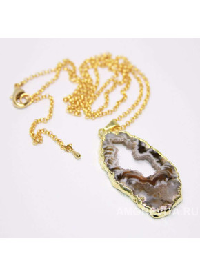 Подвеска из среза Агата бежевого цвета