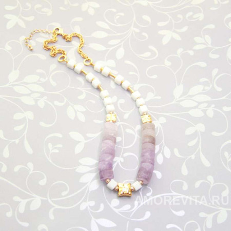 Колье сиренево-белое из Аметиста и шпата