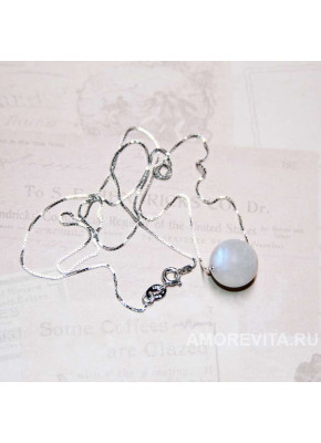 Лунный камень на серебряной цепочке
