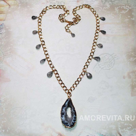 Кулон из Агата с бусинами рутилового Кварца на крупной цепи