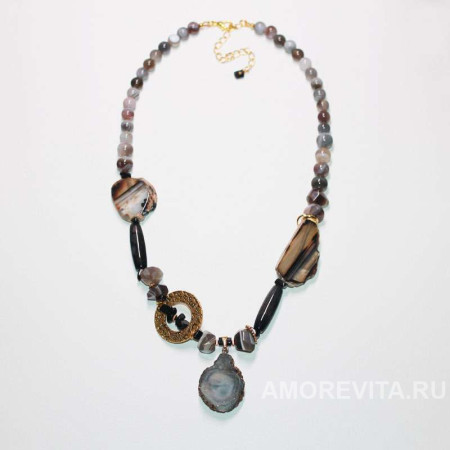 Колье из различных Агатов с подвеской из Агата