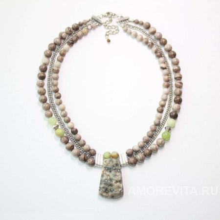 Колье из серо-бежевой Яшмы и Оникса