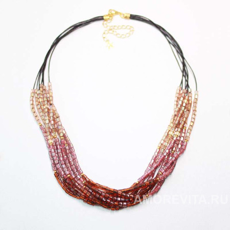 Бусы из бисера, розово-терракотовые, на кожаных шнурках Бусы из бисера, розово-терракотовые, на кожаных шнурках