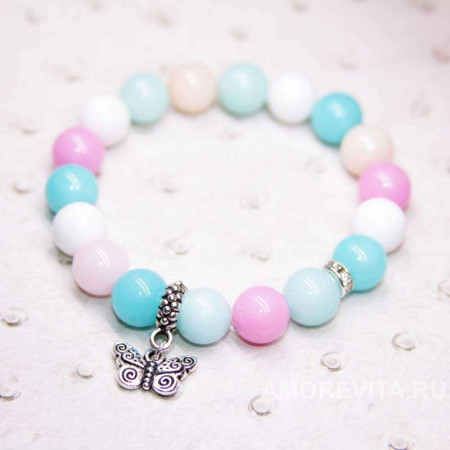 Браслет из цветных Агатов с подвеской бабочкой