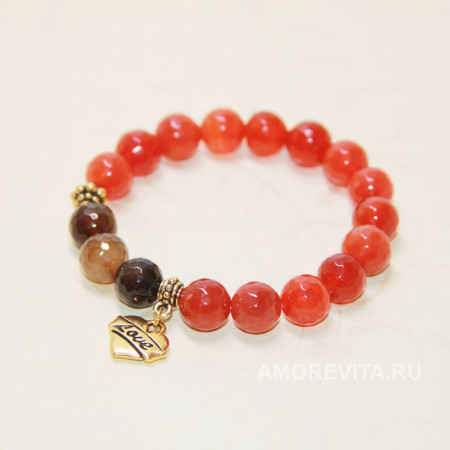 Браслет из Сердолика и Агата с подвеской Love