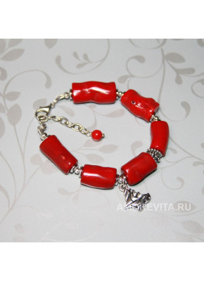 Браслет из Коралла на замочке с подвеской корабликом