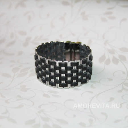 Широкий черный кожаный браслет