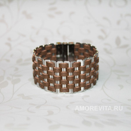 Широкий коричневый кожаный браслет