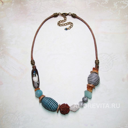 Этно-колье на коричневом шнуре